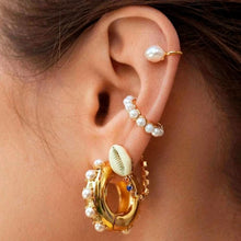 Load image into Gallery viewer, Imitation Pearls Ear Cuffs