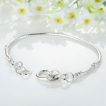 Load image into Gallery viewer, Adjustable Heart Charm Bracelet