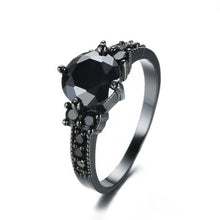 Load image into Gallery viewer, Royal Crystal Dark Ring